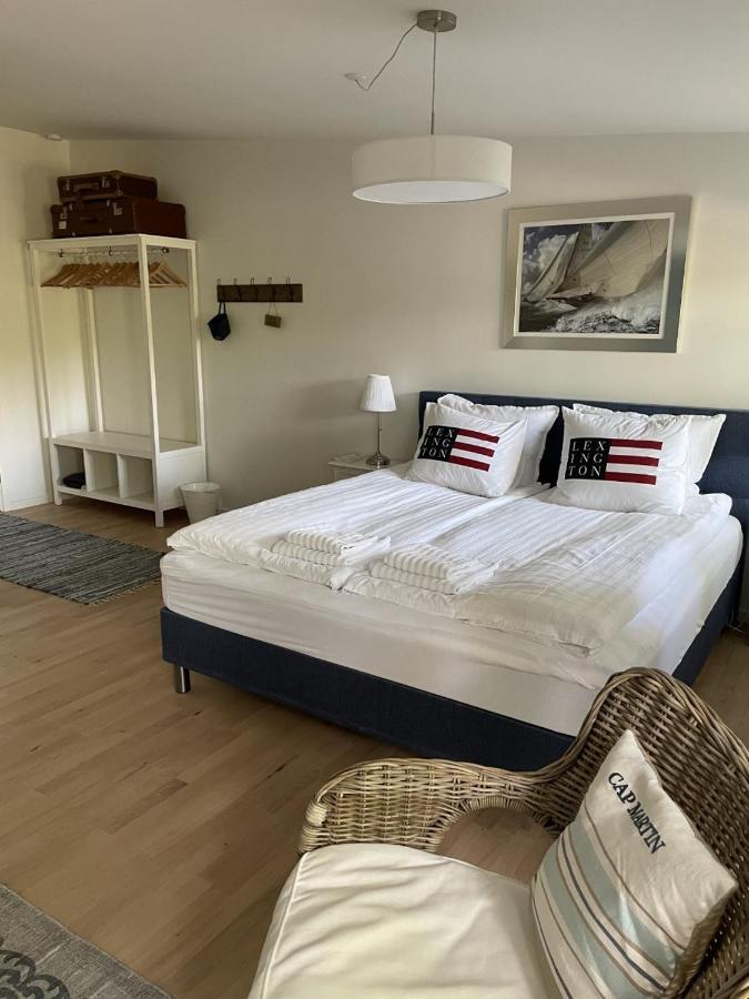 Trouville Bed & Breakfast Hornbæk Exteriör bild
